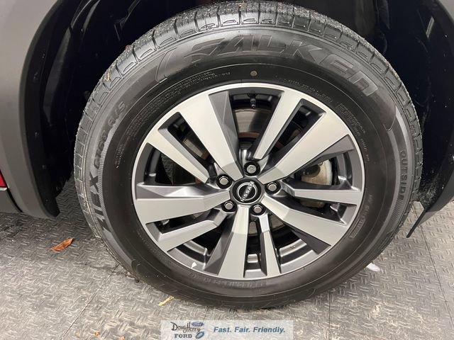 Used 2023 Nissan Pathfinder SL AWD/4WD image 18