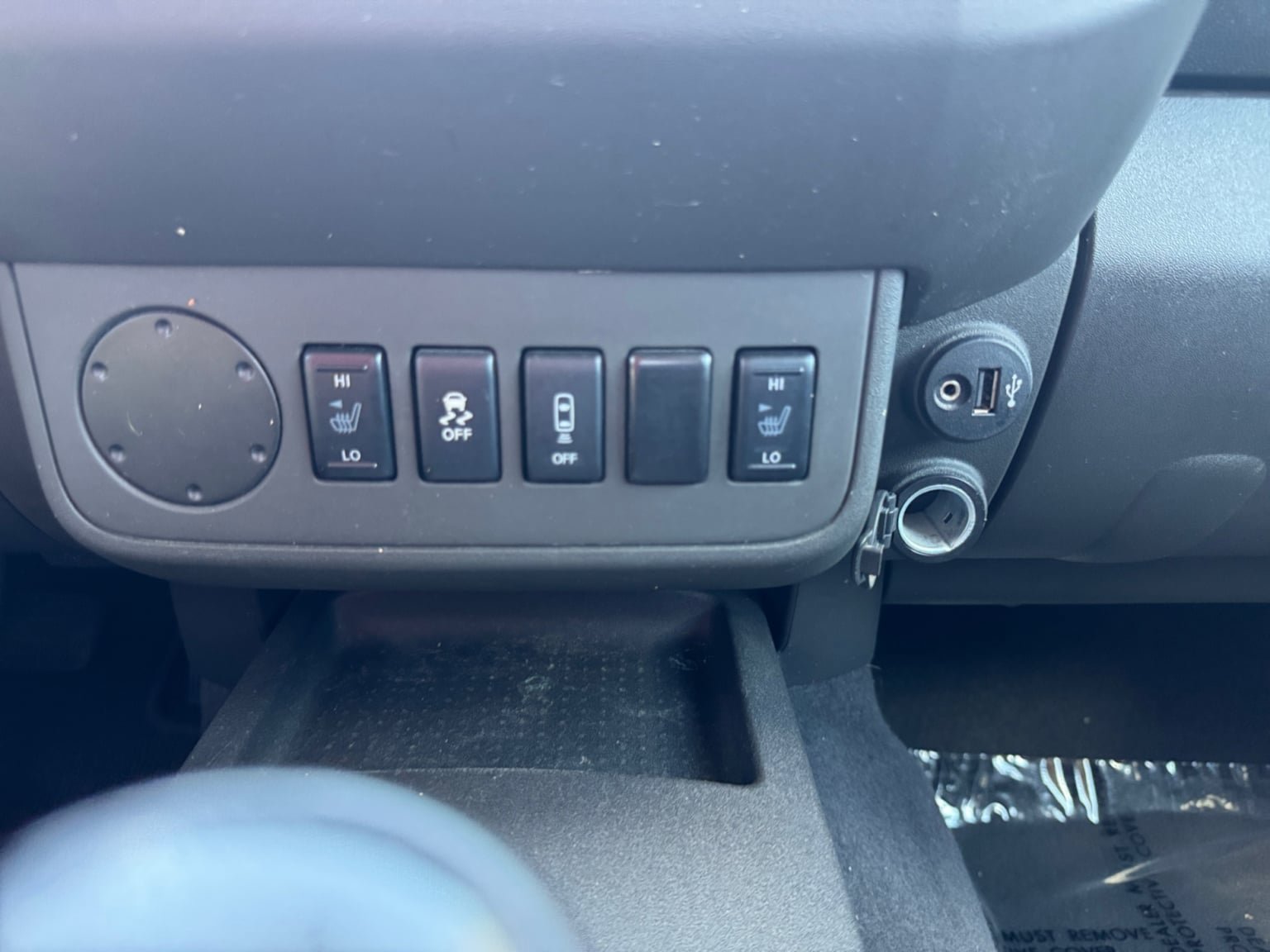 Used 2020 Nissan Frontier SV RWD image 25