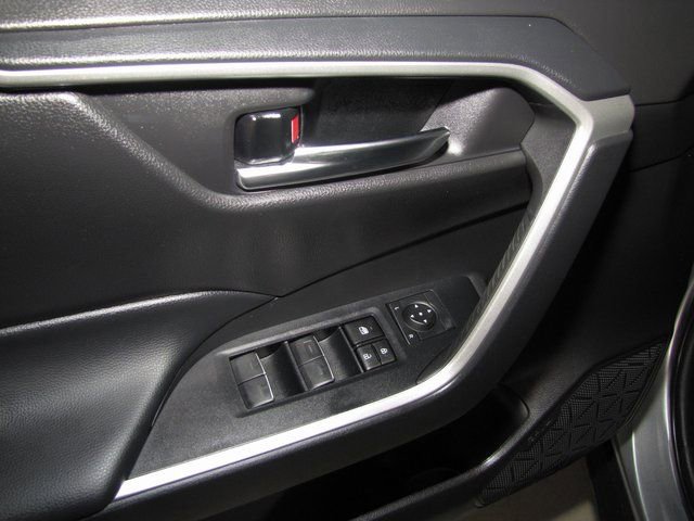 Used 2024 Toyota RAV4 XLE Premium image 12