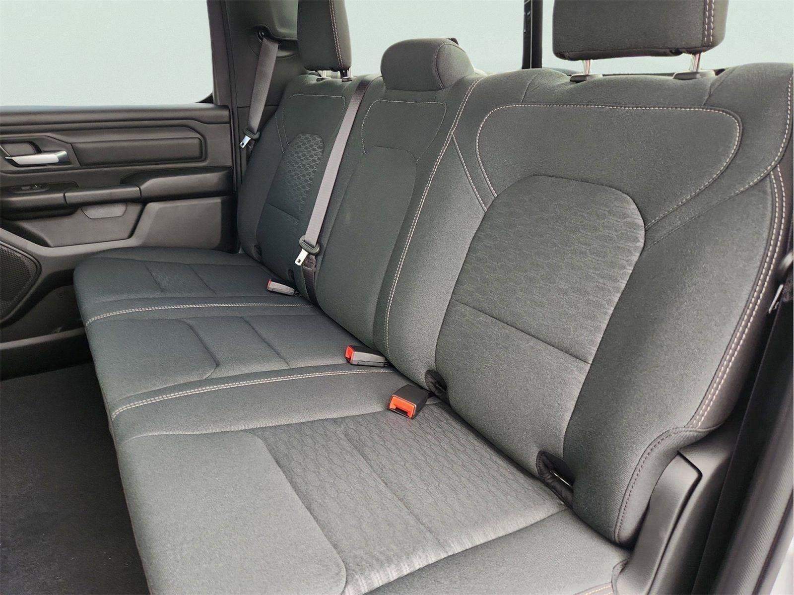 New 2026 RAM 1500 Express AWD/4WD image 23
