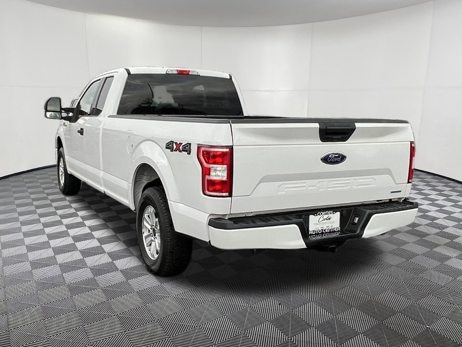 Used 2018 Ford F150 XLT w/ Max Trailer Tow Package image 4