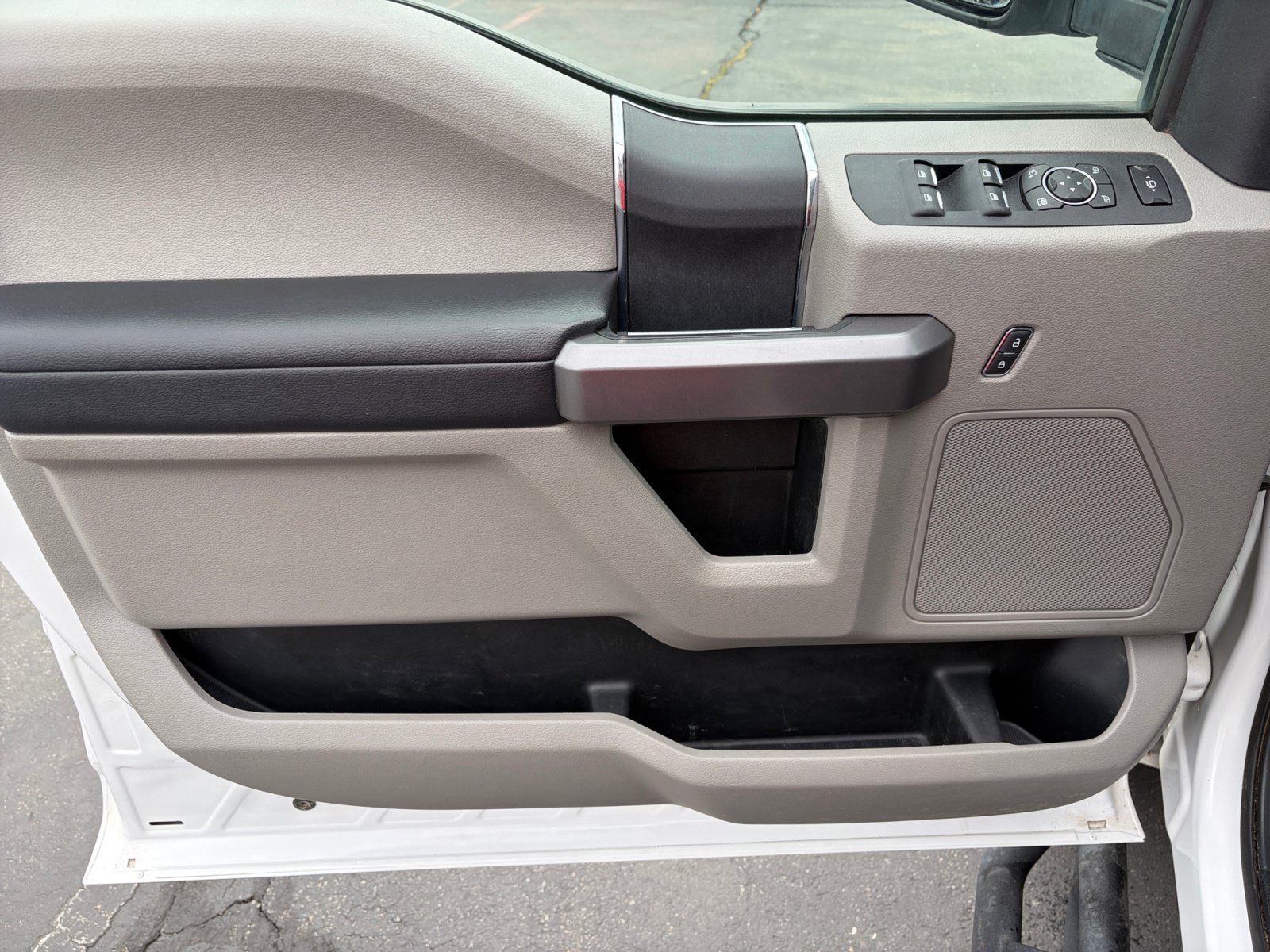 Used 2019 Ford F250 XLT w/ XLT Value Package AWD/4WD image 9