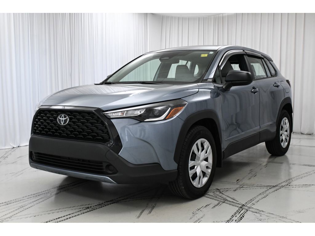 Used 2023 Toyota Corolla Cross L FWD image 4