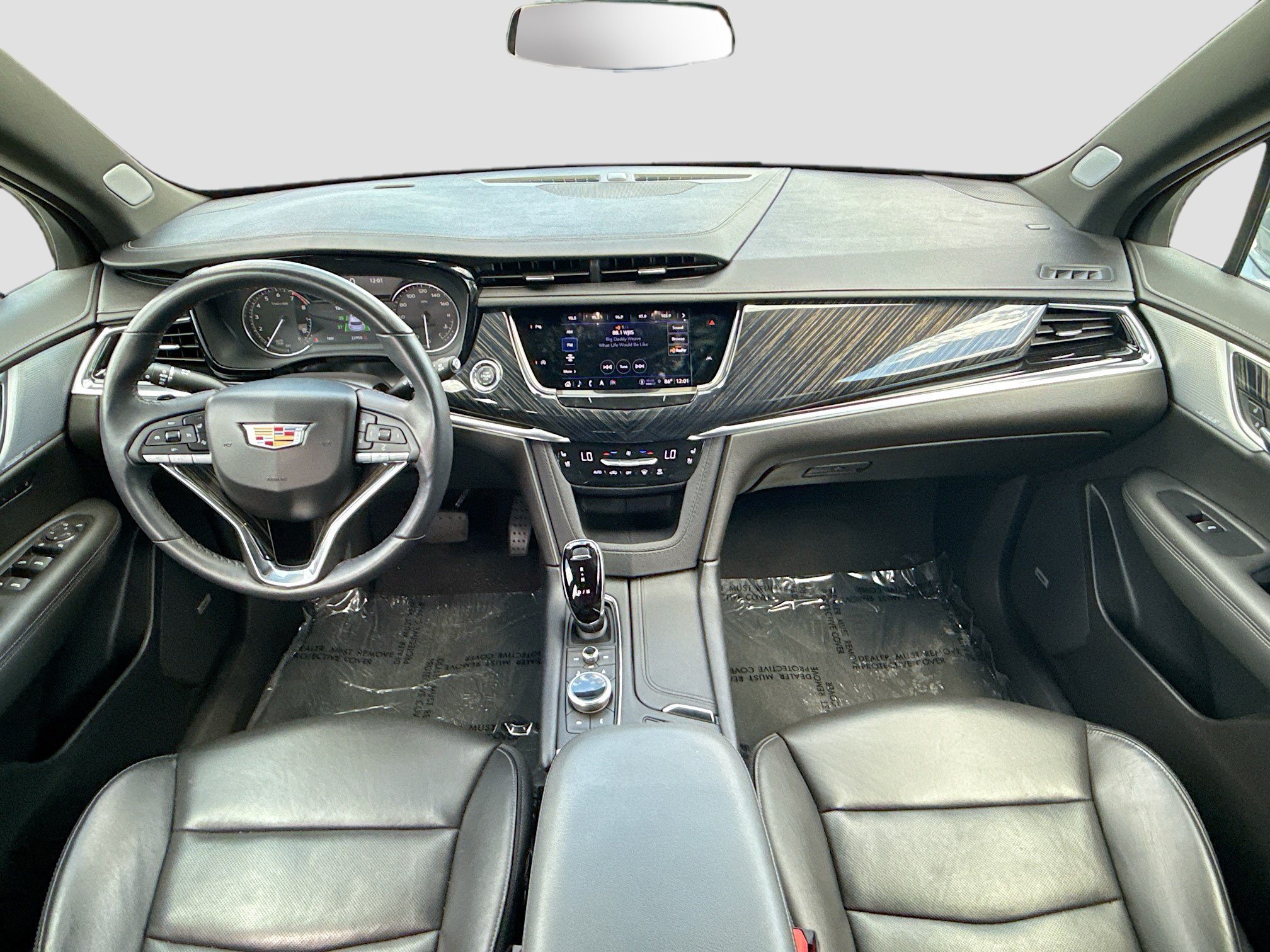 Used 2024 Cadillac XT6 Premium Luxury FWD image 17