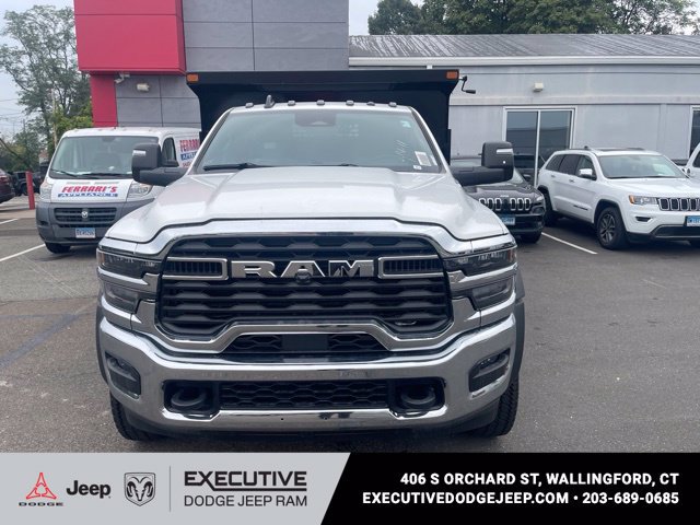 New 2026 RAM 5500 Tradesman w/ Chrome Appearance Group AWD/4WD image 3