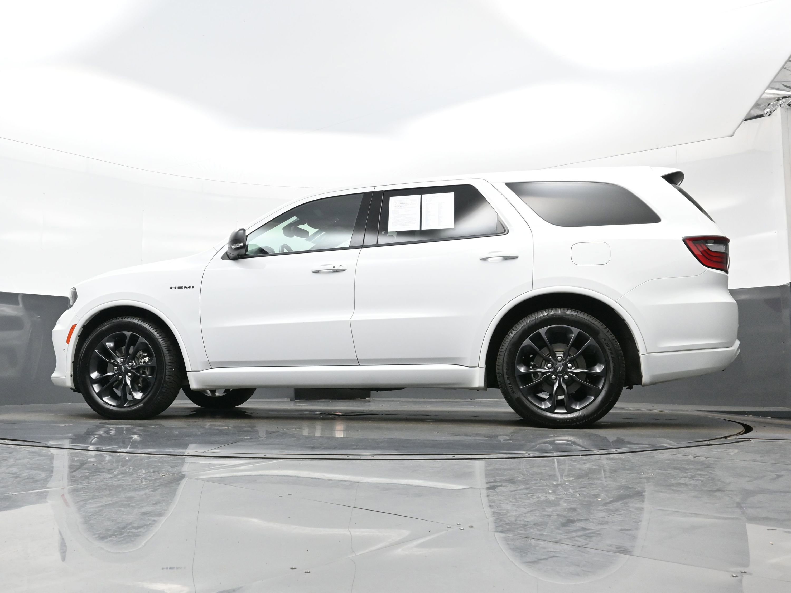 Used 2022 Dodge Durango R/T w/ Blacktop Package image 28
