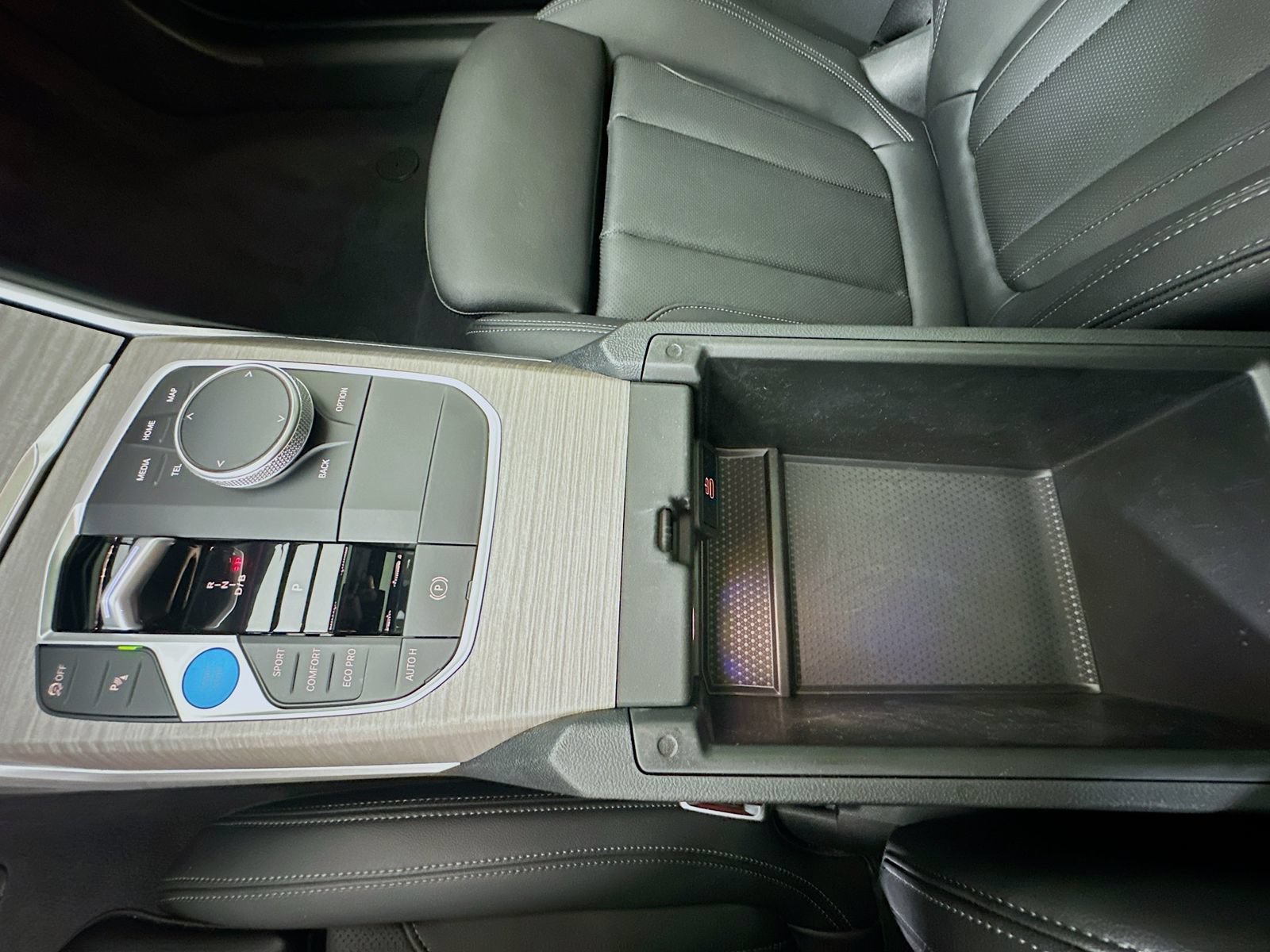 Used 2025 BMW i4 eDrive40 RWD image 29