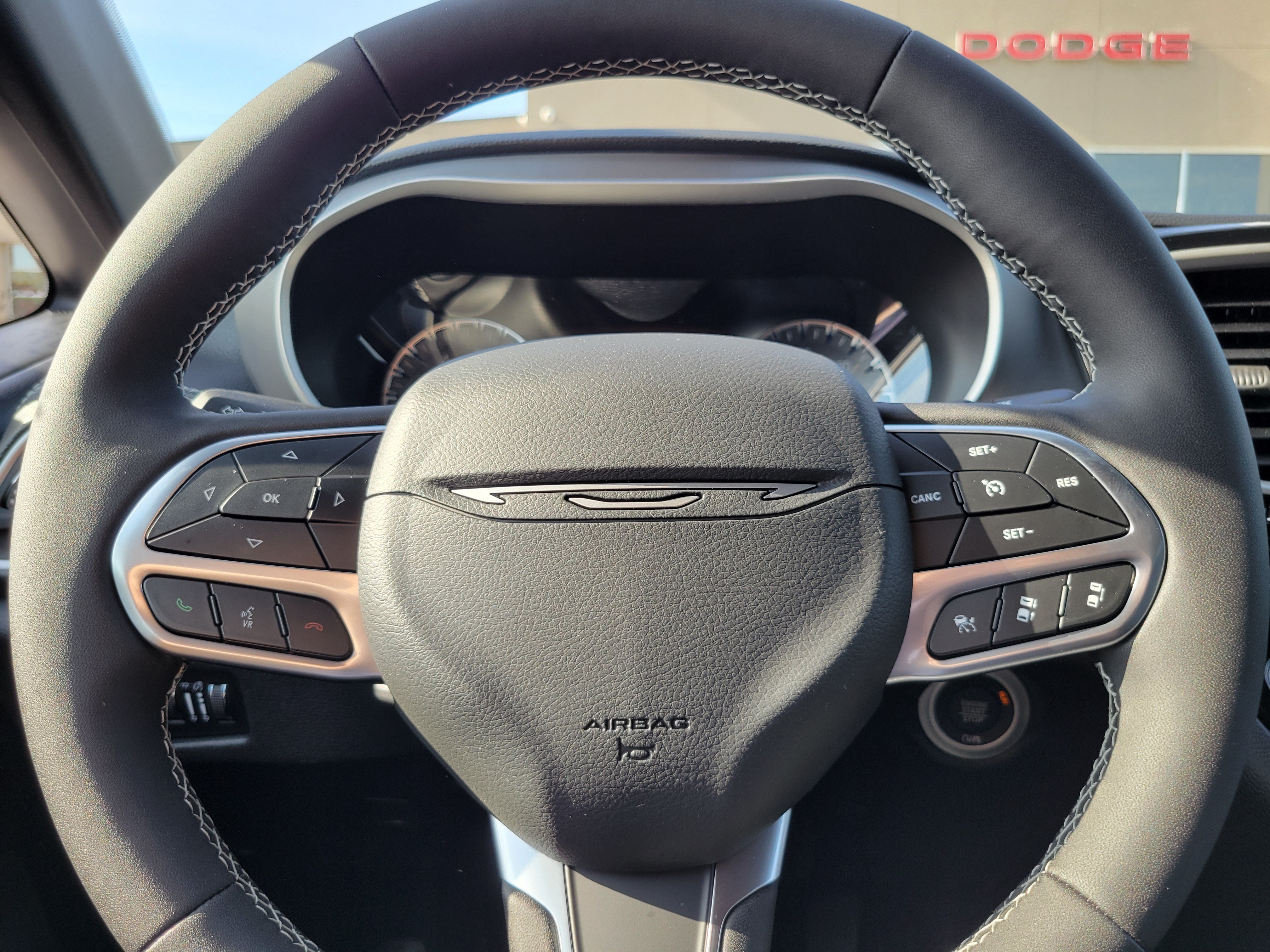 New 2027 Chrysler Pacifica Select FWD image 9