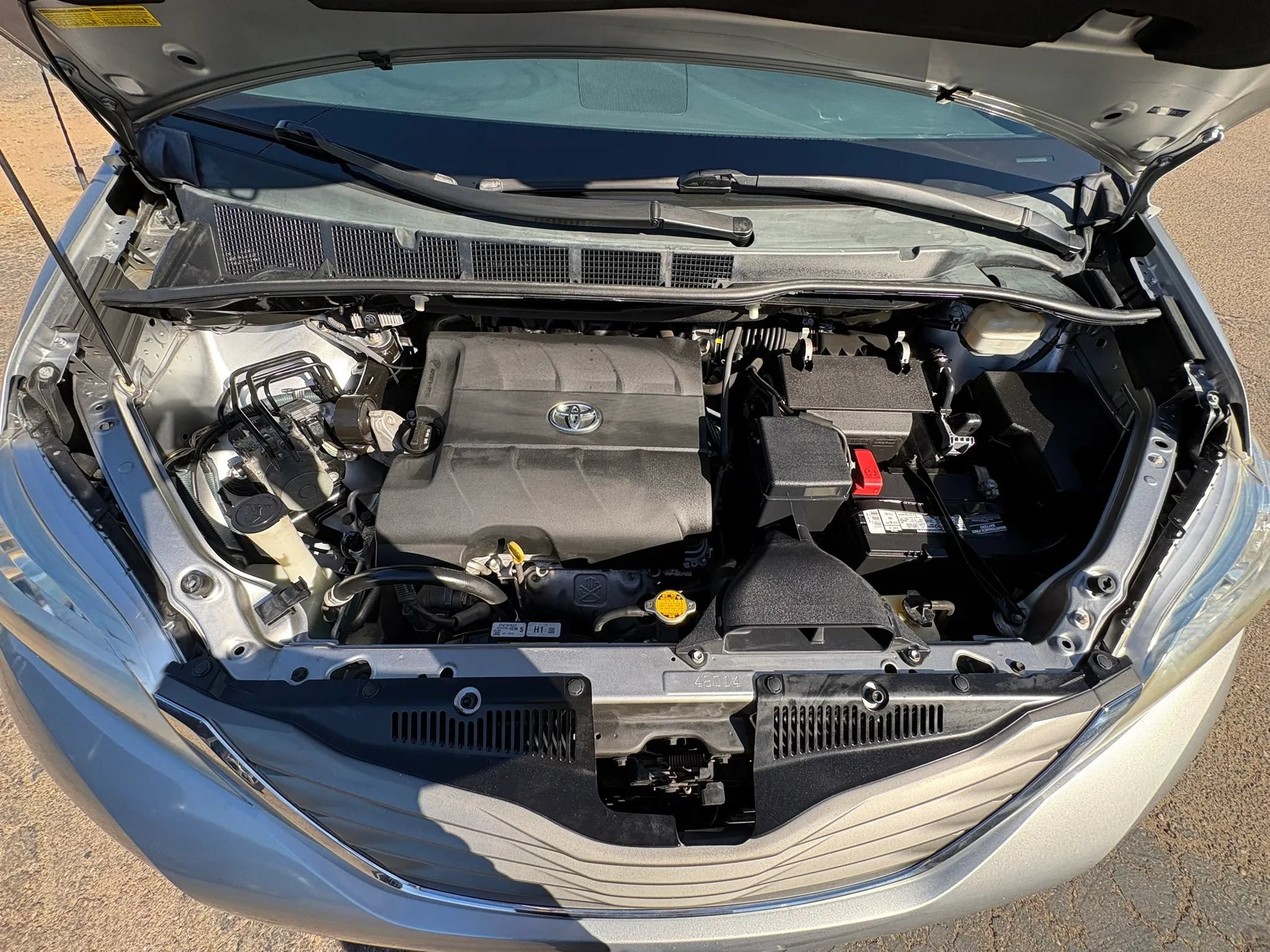 Used 2013 Toyota Sienna XLE FWD image 16