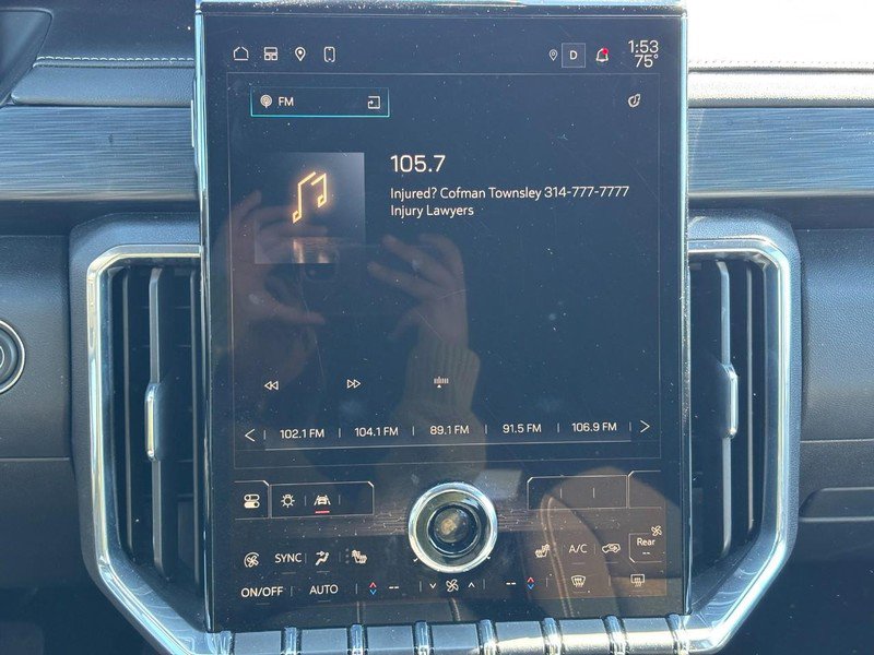 Used 2025 GMC Acadia Elevation image 22