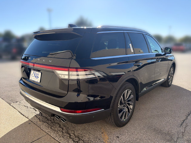 New 2027 Lincoln Aviator AWD image 6