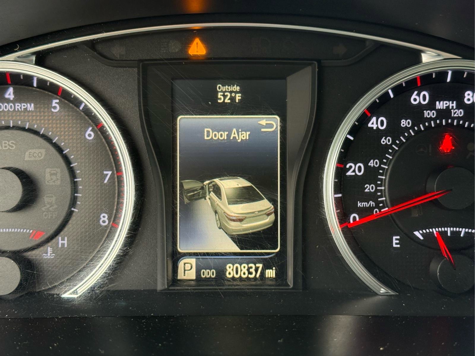 Used 2017 Toyota Camry SE FWD image 31