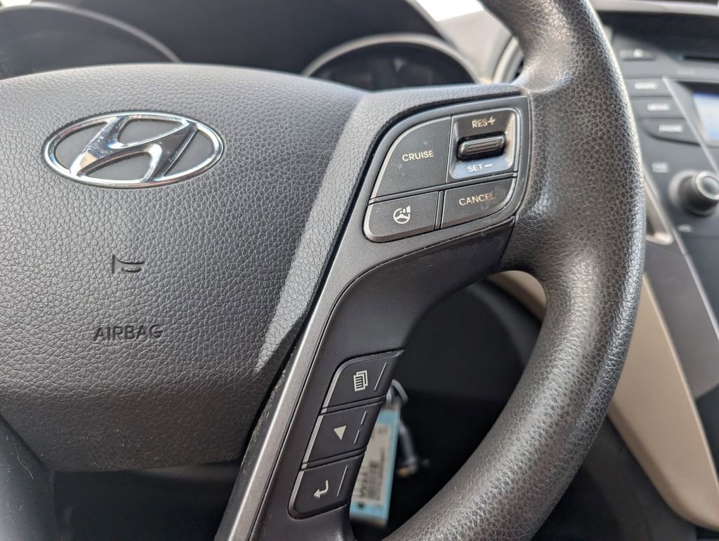 Used 2016 Hyundai Santa Fe Sport image 16