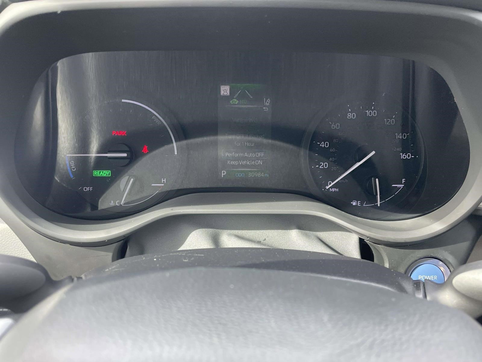 Used 2024 Toyota Sienna XLE FWD image 28