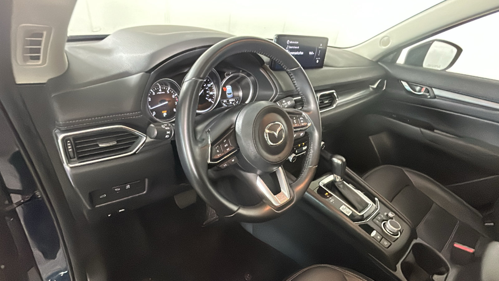 Used 2025 MAZDA CX-5 AWD 2.5 S w/ Preferred Package image 15
