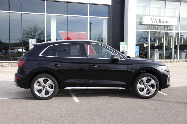 Used 2023 Audi Q5 2.0T Premium Plus w/ Premium Plus Package image 2