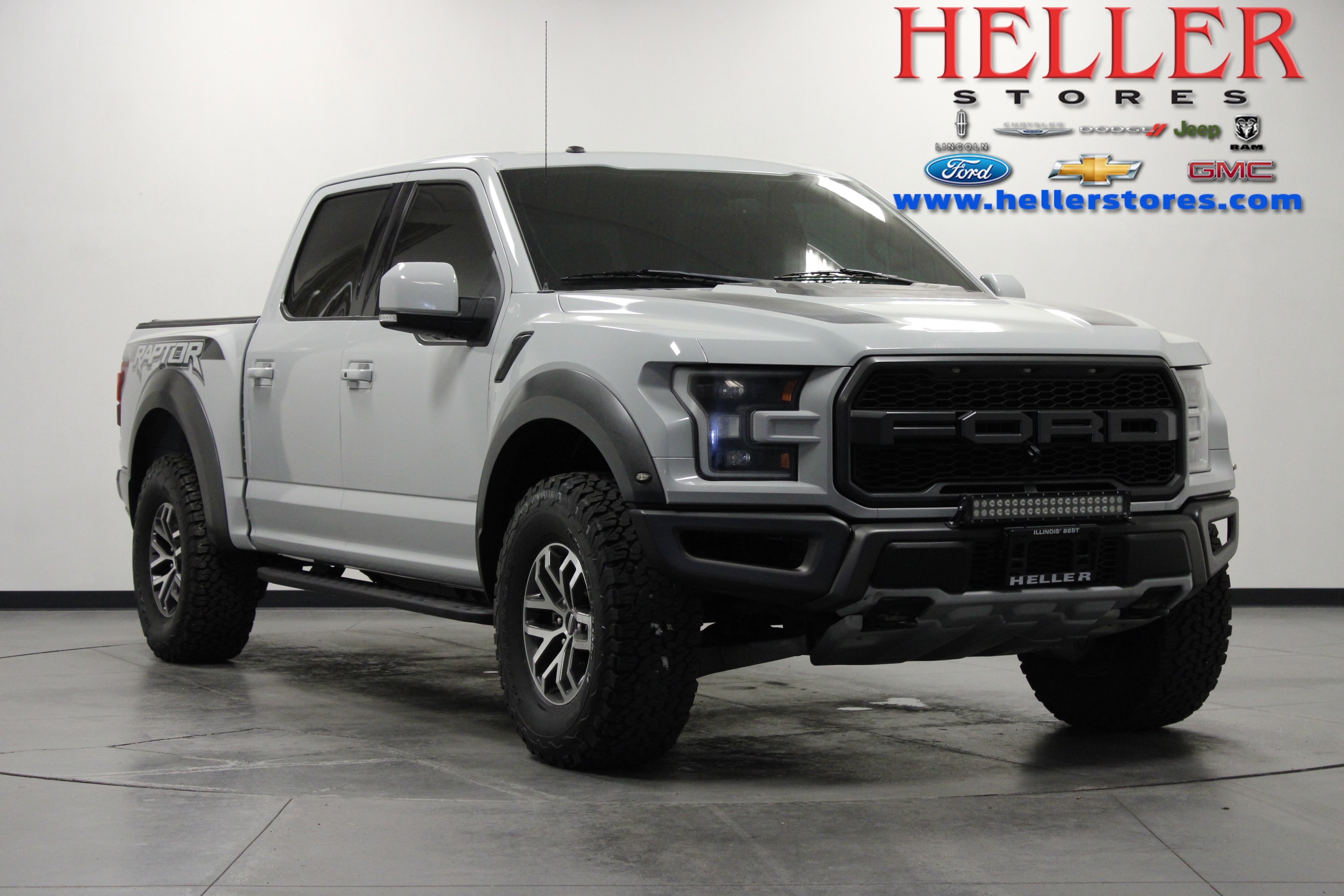 Used 2017 Ford F150 Raptor w/ Equipment Group 802A Luxury AWD/4WD image 1