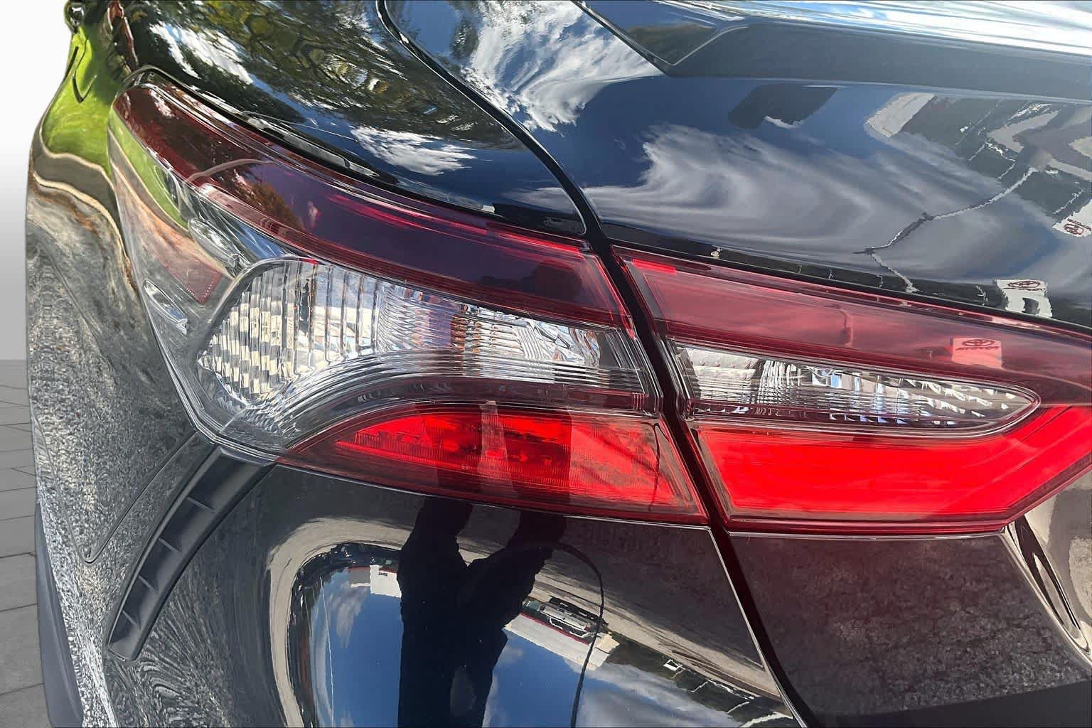 Used 2024 Toyota Camry SE AWD/4WD image 28
