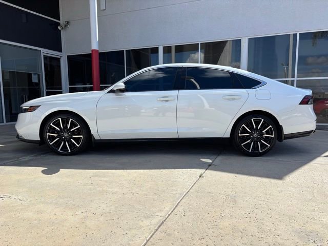 Used 2023 Honda Accord Touring image 6