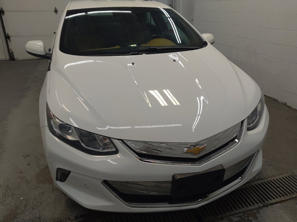 Used 2017 Chevrolet Volt Premier w/ Driver Confidence II Package FWD image 14