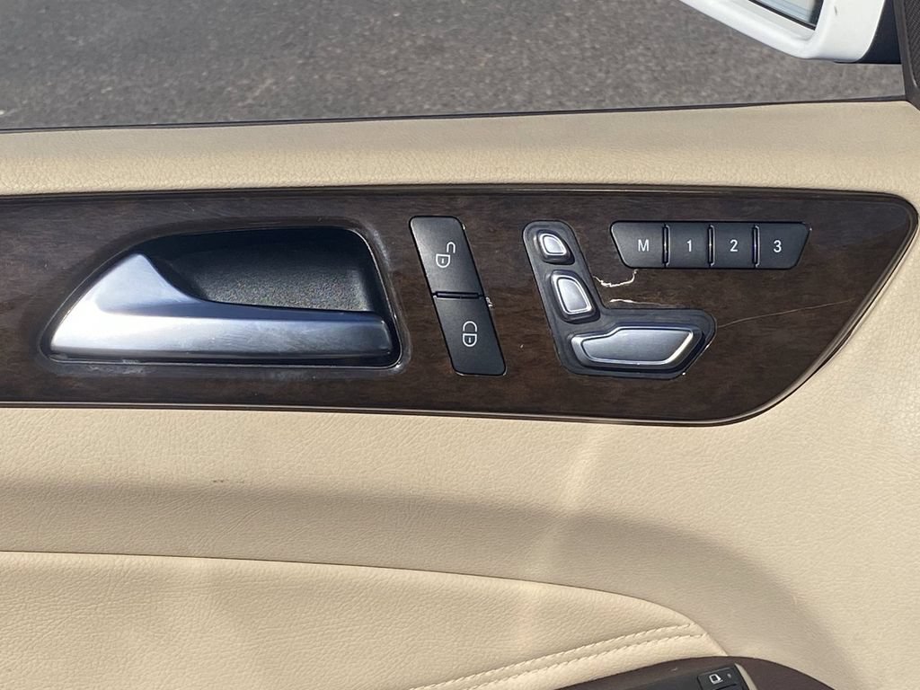 Used 2016 Mercedes-Benz GLE 350 w/ Premium Package image 19