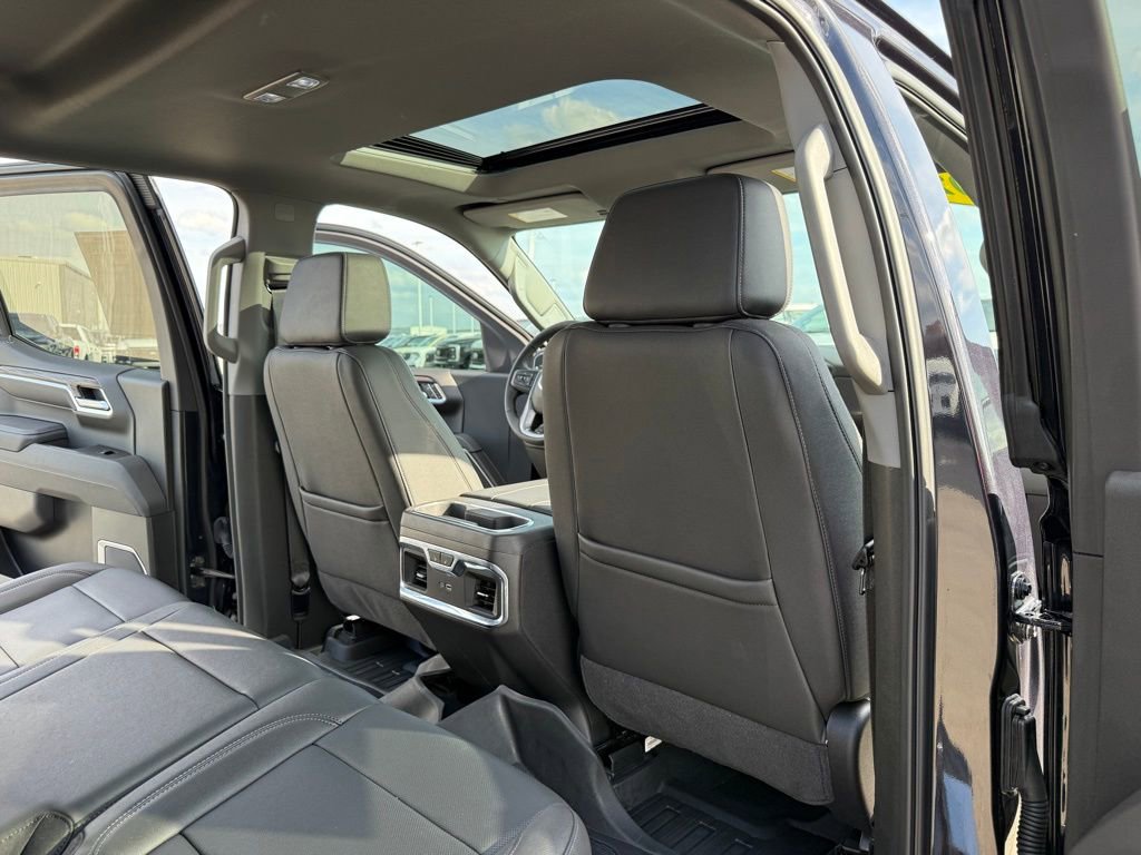 Used 2025 GMC Sierra 1500 SLT w/ SLT Premium Plus Package image 23