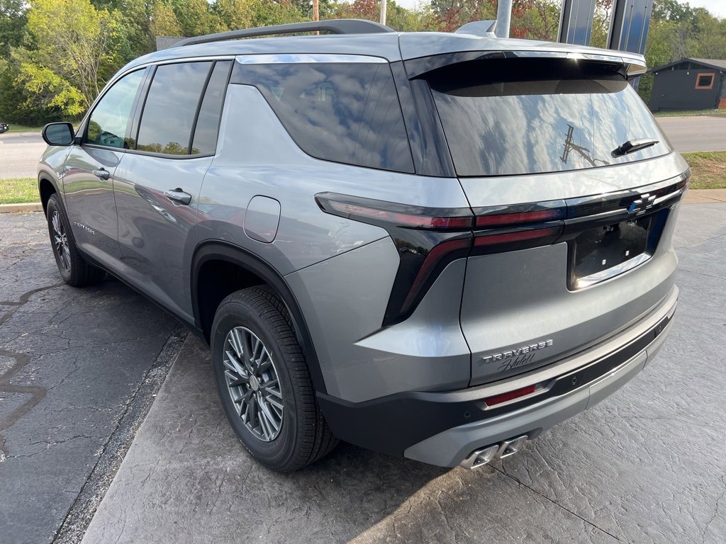 New 2026 Chevrolet Traverse LT w/ LPO, Floor Liner Package image 3