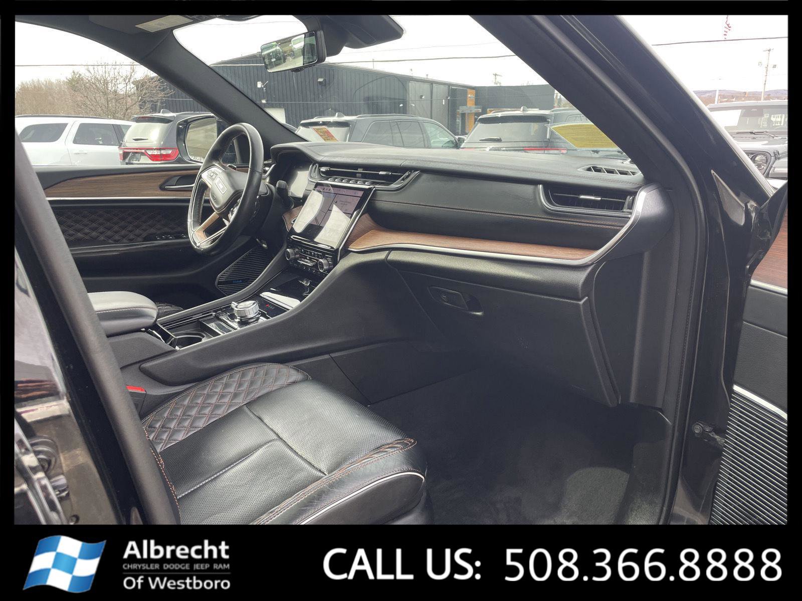 Used 2023 Jeep Grand Cherokee Summit w/ Adv Protech Group IV image 20