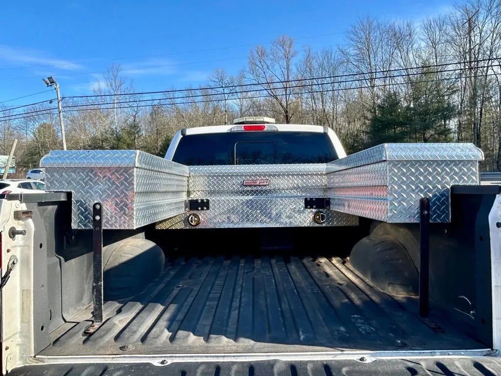 Used 2018 Ford F250 Lariat w/ Chrome Package image 8