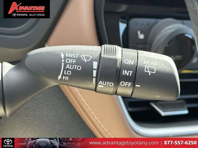 Used 2024 Toyota Grand Highlander AWD image 31