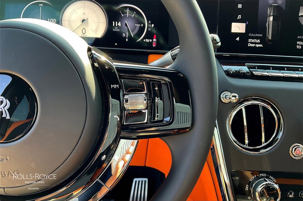 Certified 2025 Rolls-Royce Cullinan image 18