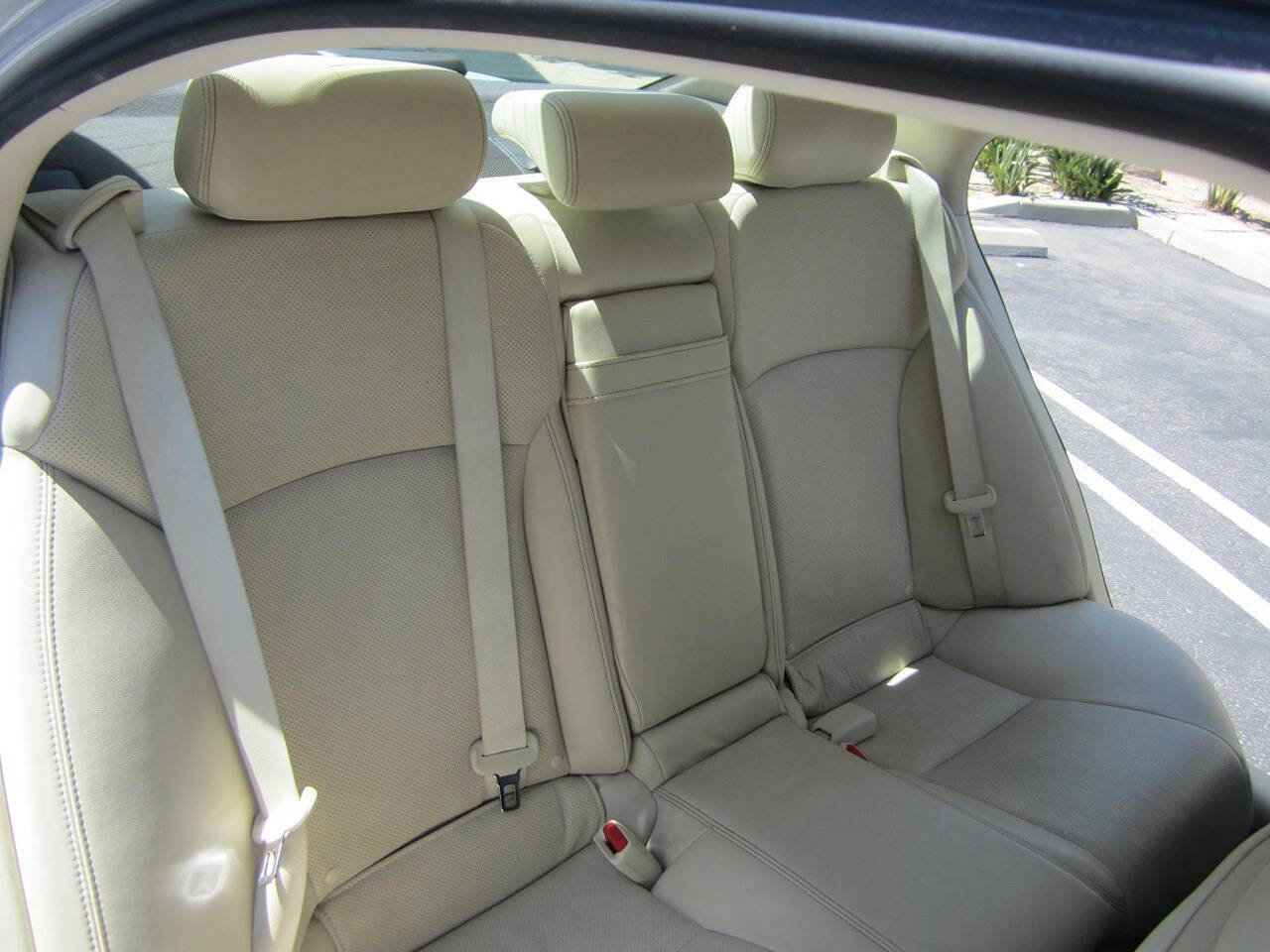 Used 2011 Lexus IS 250 w/ Premium Pkg Value Edition RWD image 16