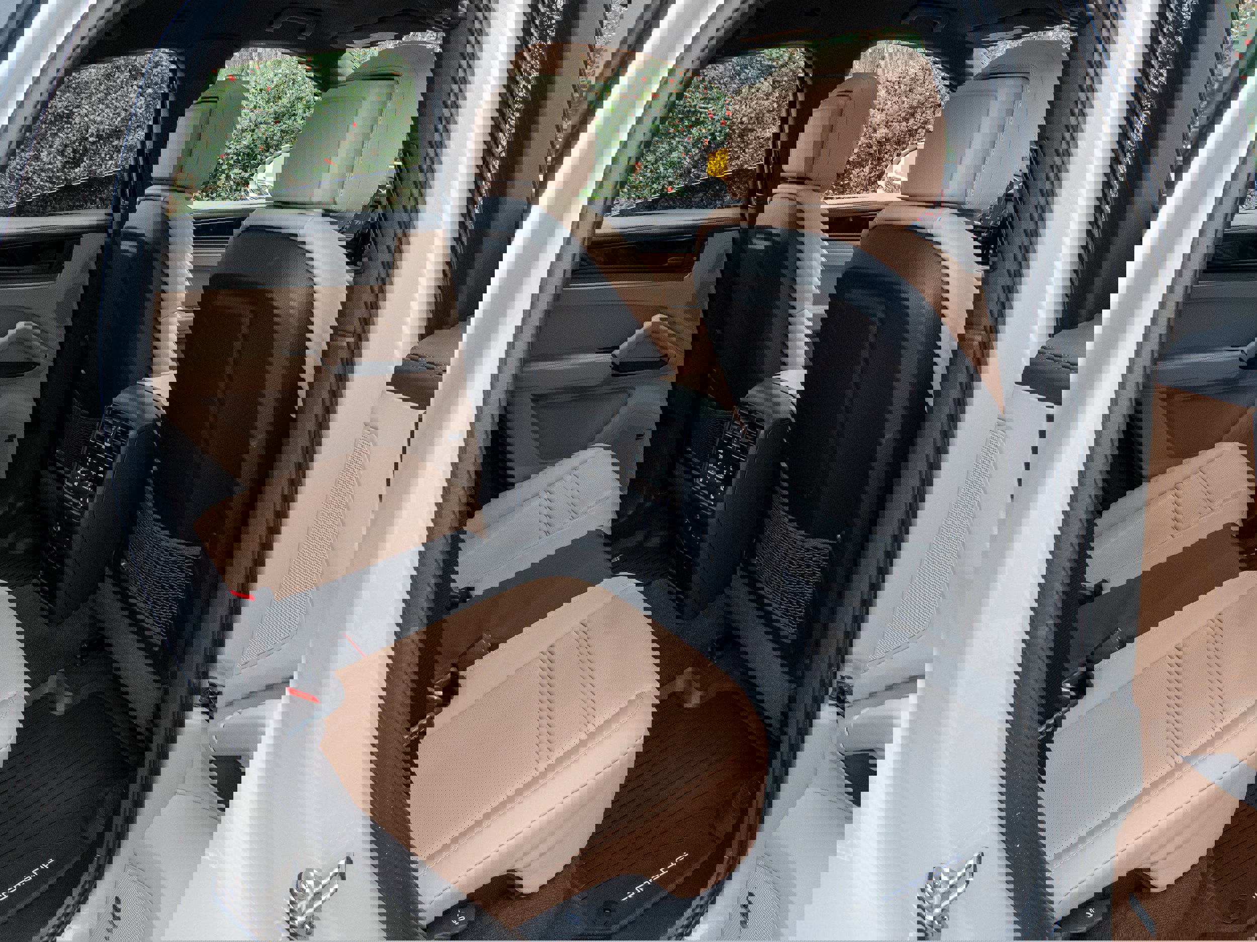 Certified 2024 Porsche Cayenne S w/ Premium Package Plus (PP1) image 40