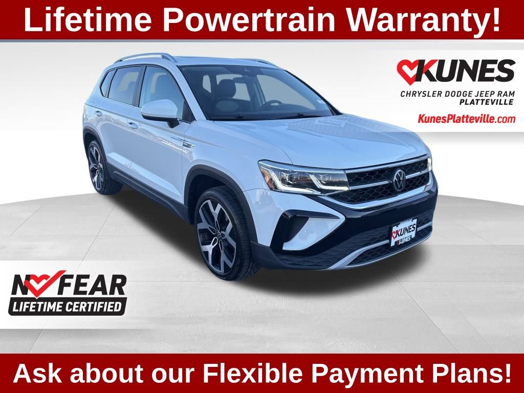 Used 2023 Volkswagen Taos SEL image 1