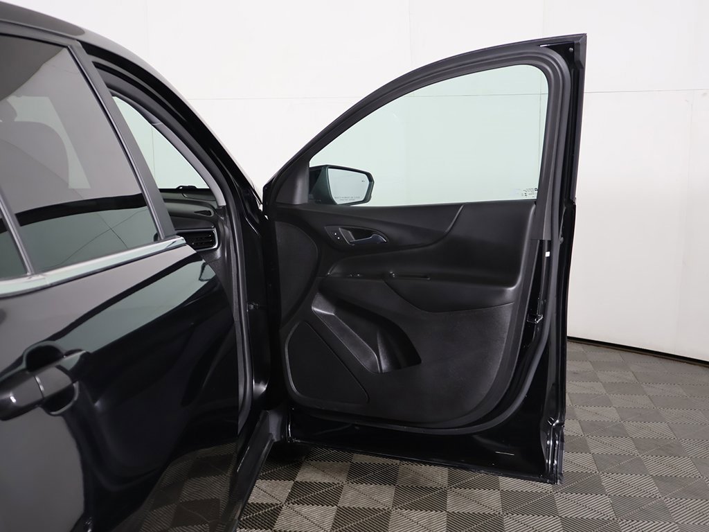 Used 2024 Chevrolet Equinox LT image 18