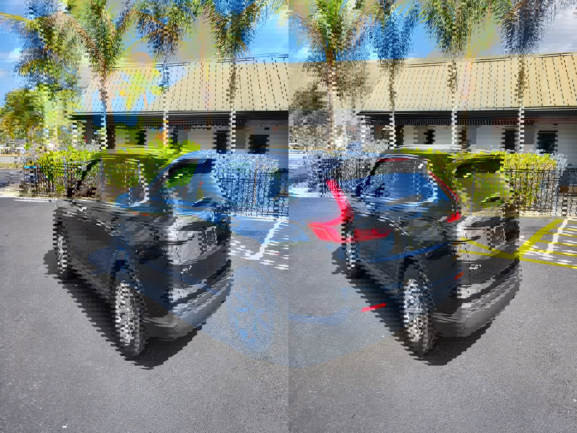 Used 2023 Honda CR-V EX image 7