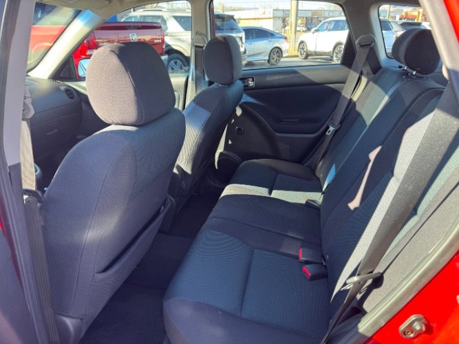 Used 2006 Toyota Matrix FWD image 15