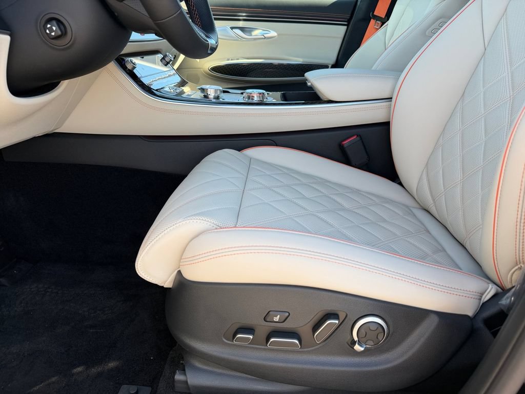 New 2026 Genesis GV70 3.5T Sport Prestige AWD/4WD image 11
