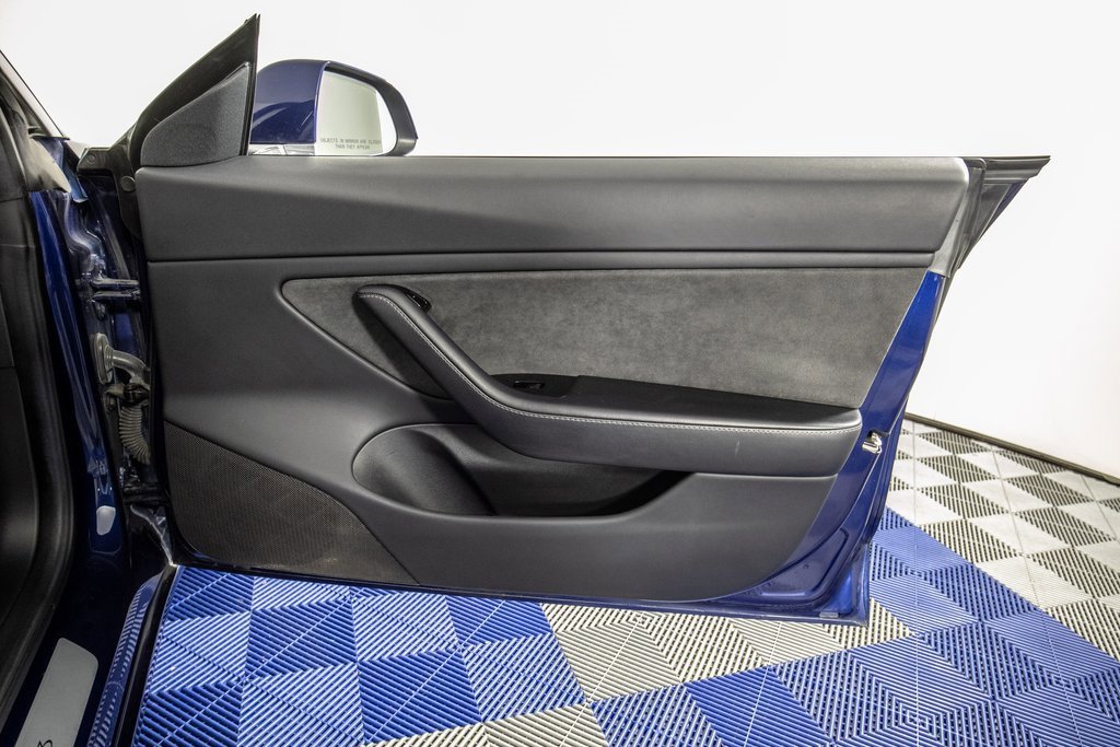 Used 2018 Tesla Model 3 Long Range image 15