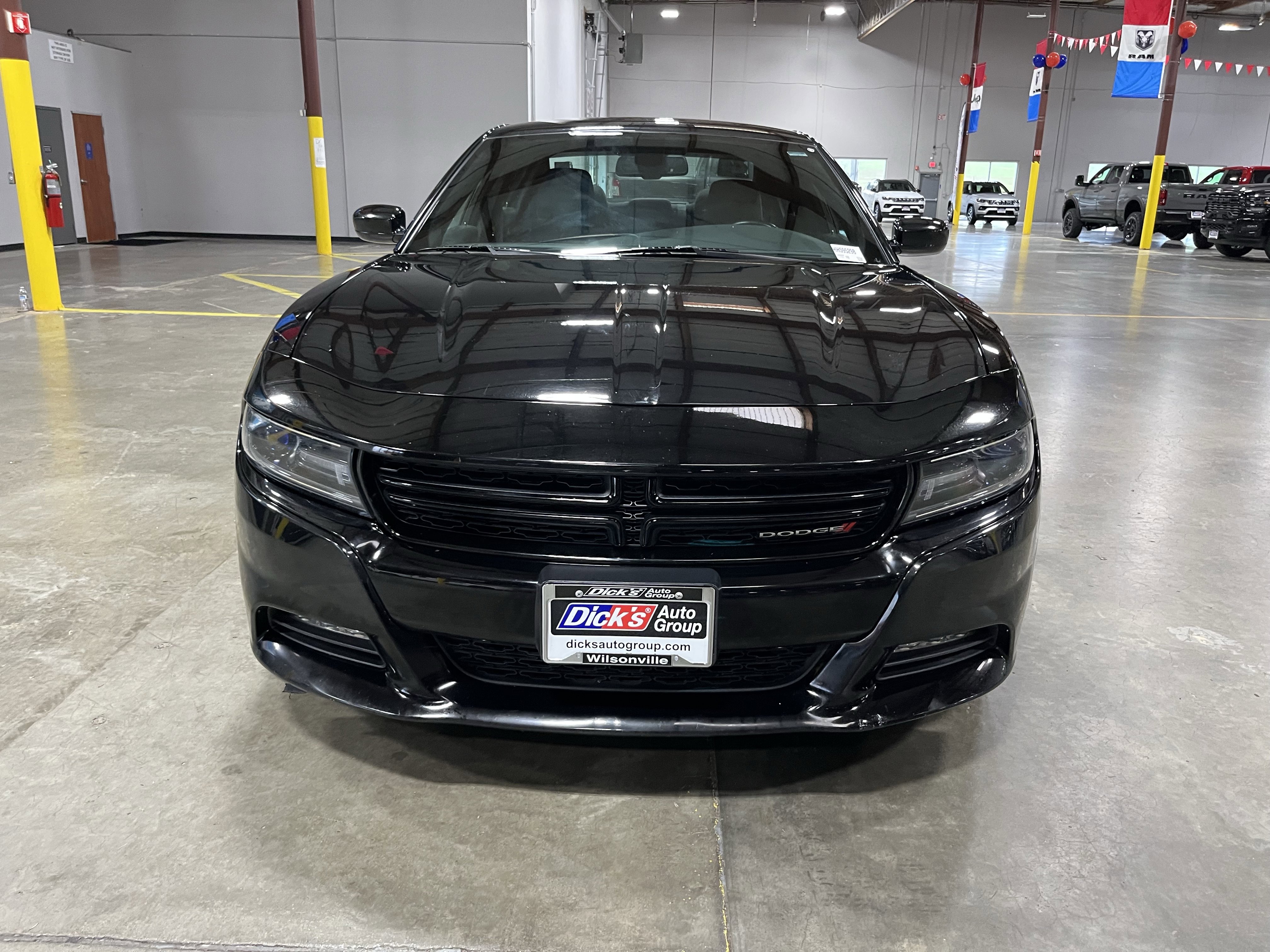 Used 2017 Dodge Charger R/T image 8
