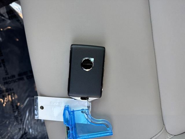 Used 2026 Volvo XC60 B5 Plus w/ Protection Package Premier image 36