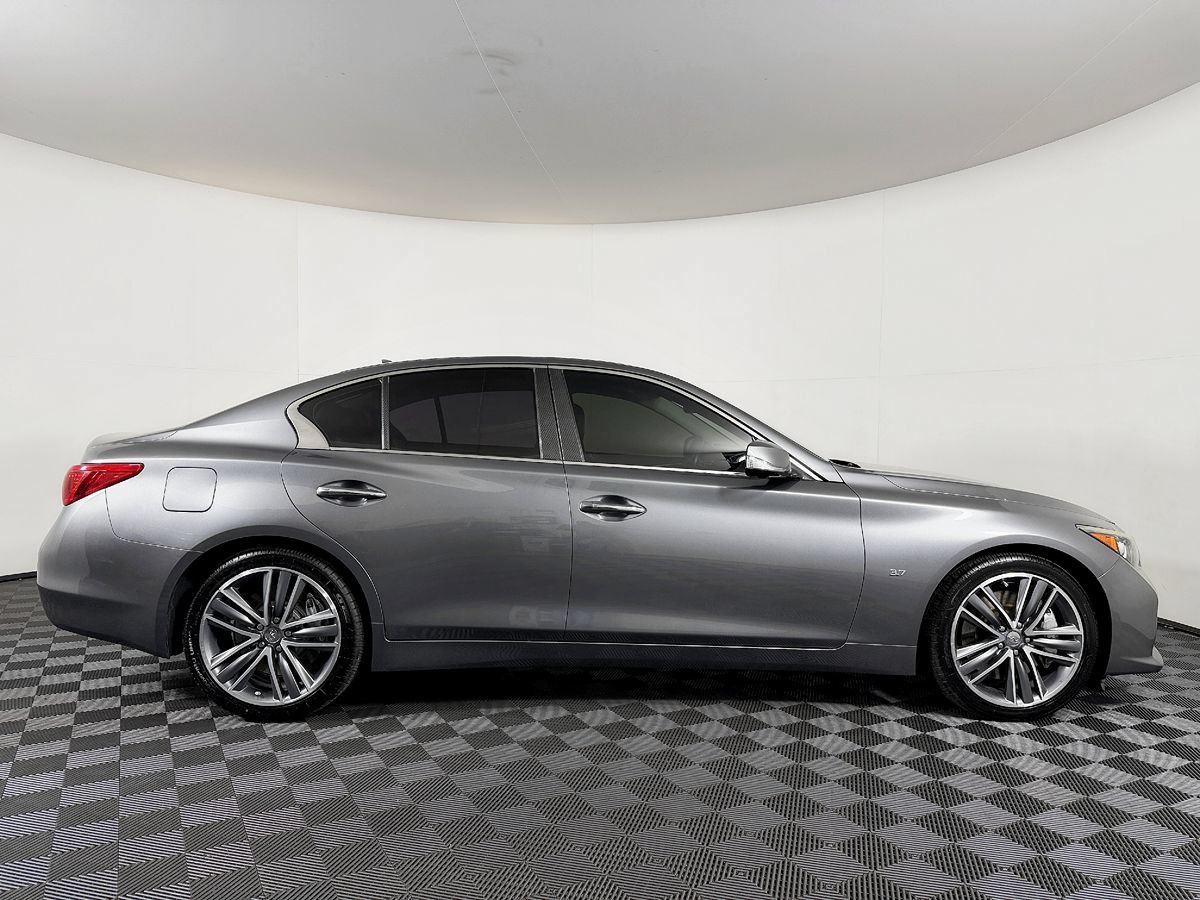 Used 2015 INFINITI Q50 w/ Deluxe Touring Package RWD image 6