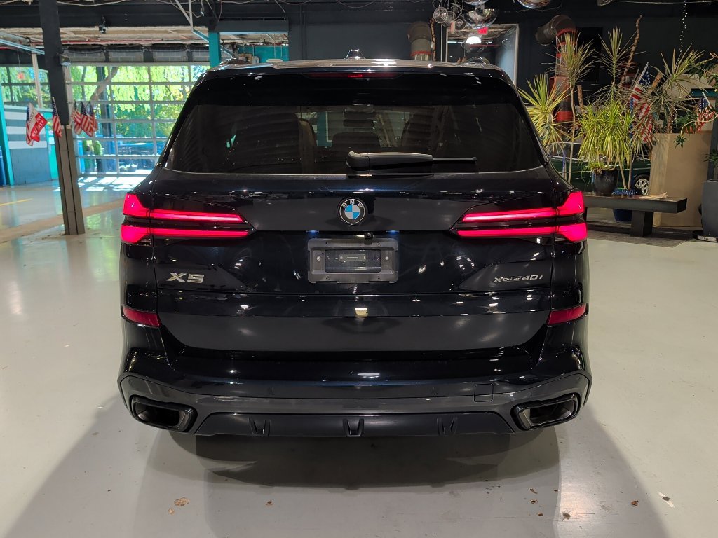 Certified 2024 BMW X5 xDrive40i w/ M Sport Package AWD/4WD image 16