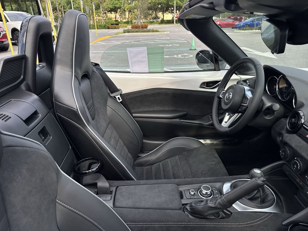 New 2026 MAZDA MX-5 Miata Club w/ Brembo/BBS Recaro Package RWD image 15