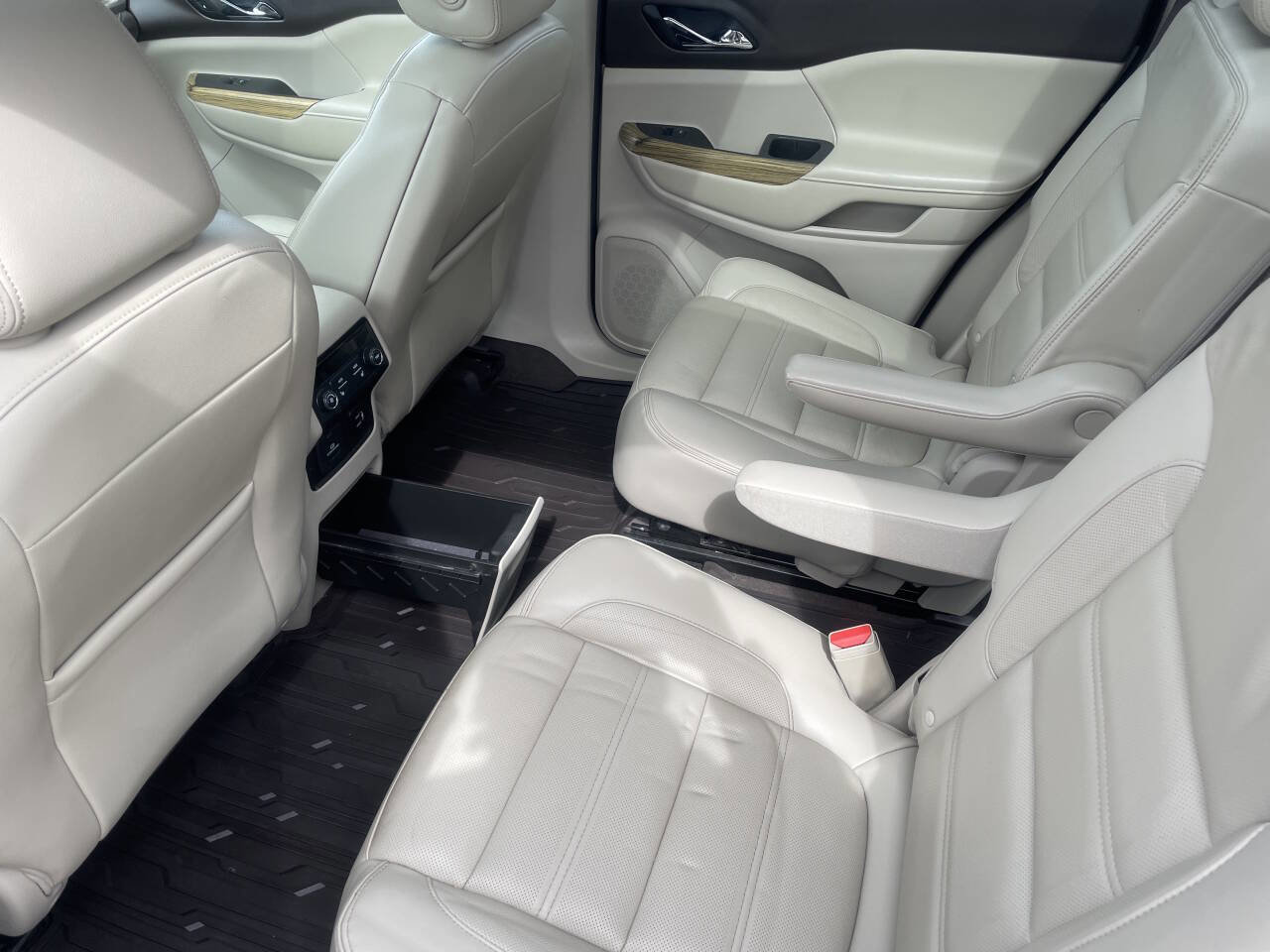 Used 2018 GMC Acadia Denali w/ Technology Package image 26