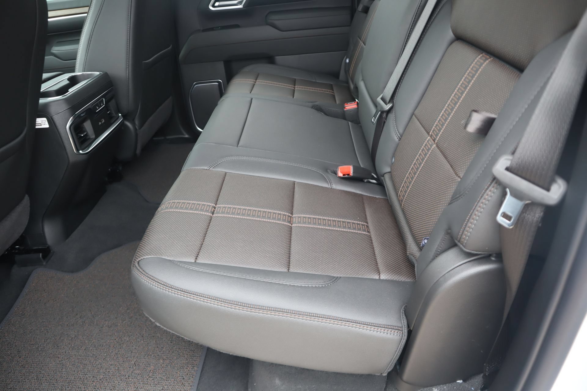 New 2026 Chevrolet Silverado 2500 High Country w/ Technology Package AWD/4WD image 13