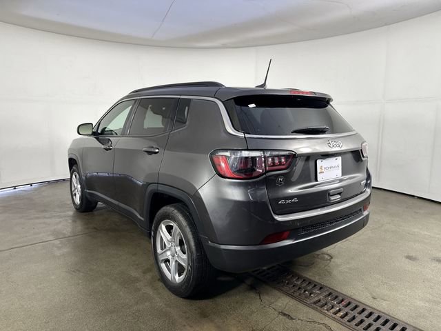 Used 2023 Jeep Compass Latitude w/ Sun and Sound Group AWD/4WD image 32