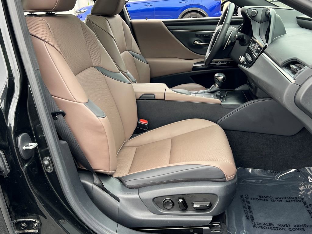 Used 2022 Lexus ES 300h w/ Premium Package FWD image 22