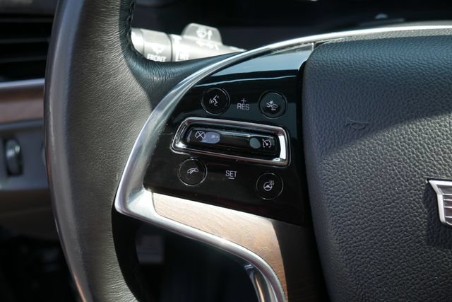 Used 2020 Cadillac Escalade Luxury AWD/4WD image 18