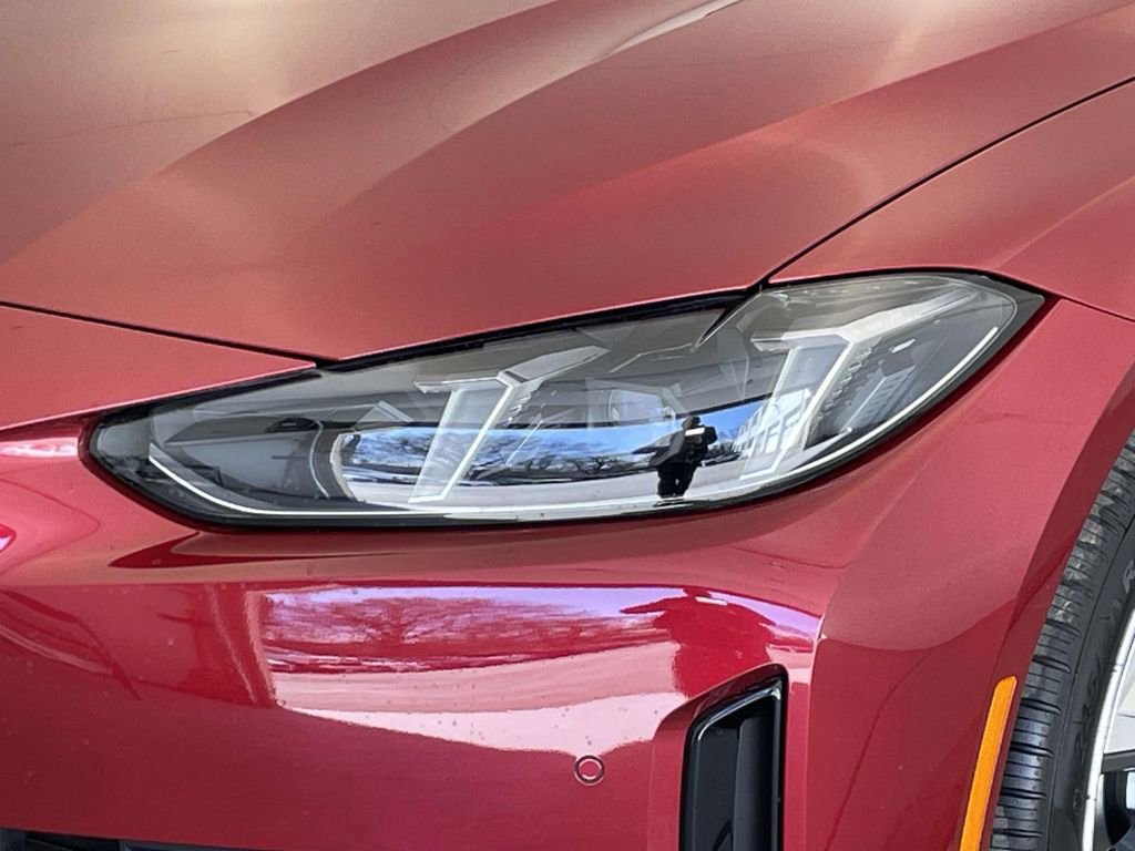 New 2026 BMW i4 xDrive40i AWD/4WD image 9